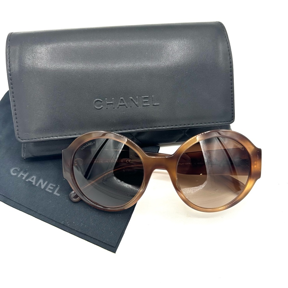 Chanel Tortoiseshell Round Oversized Sunglasses W… - image 1